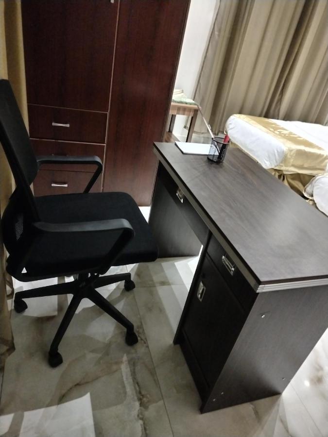 Al Bateel Furnished Apartments Ер-Ріяд Екстер'єр фото